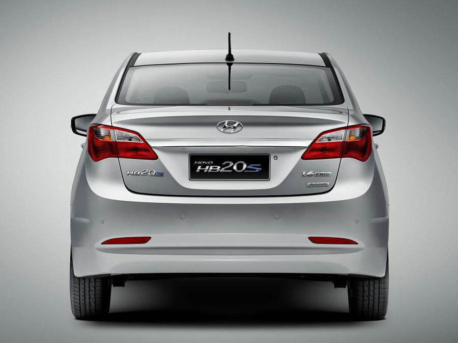  Hyundai HB20S 2013 года  (фото 14 из 18)